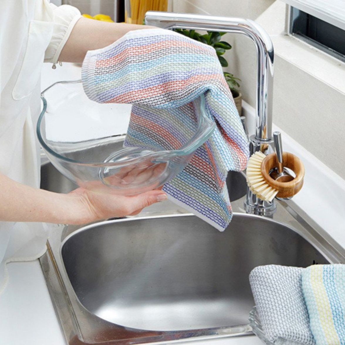 Helping the 17 EcoFriendly Kitchen Sponges You Didn't Know Existed